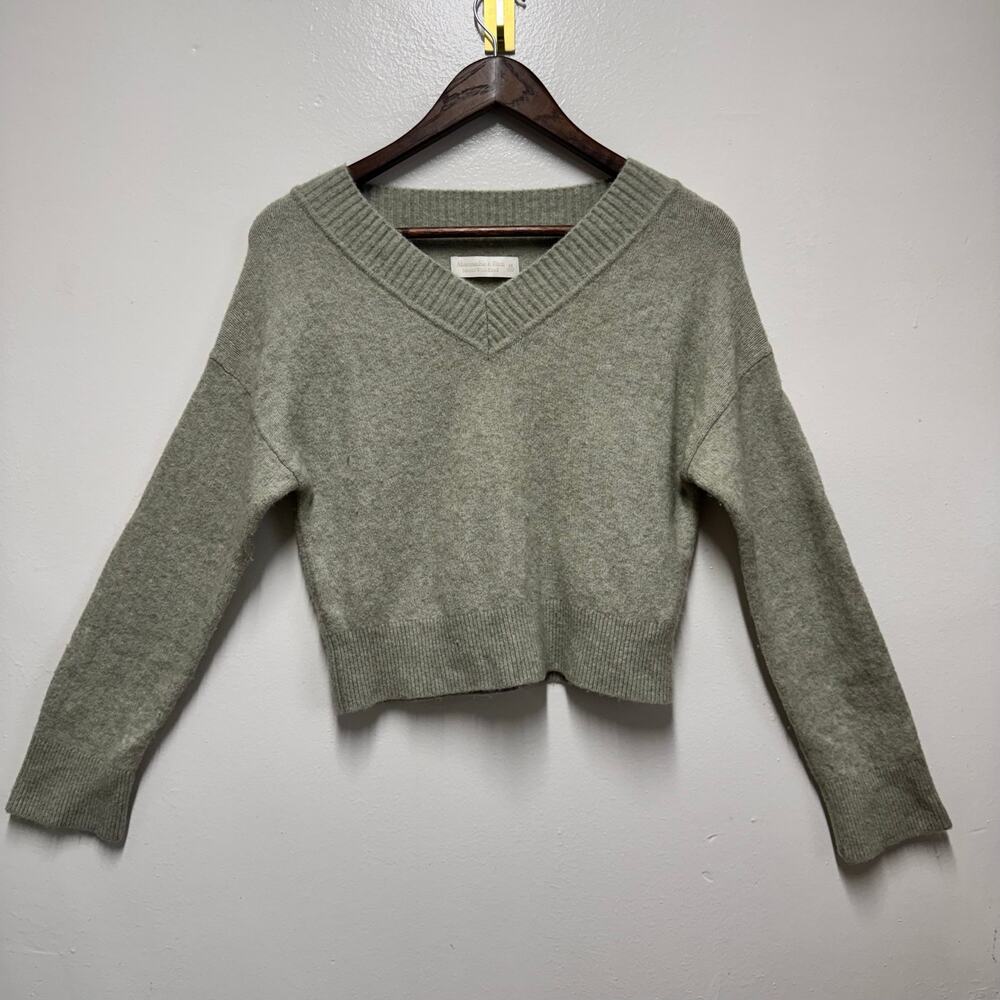 Abercrombie & Fitch Merino Wool Blend Cropped Sweater XS Minimalist Preppy